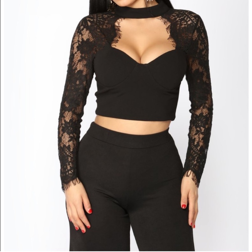 Fashion nova black lace long sleeve crop top